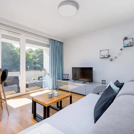 Blisko Parku Slaskiego W Katowicach Z Parkingiem By Renters Апартаменты *