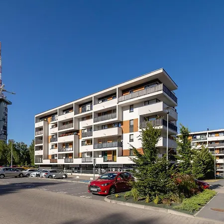 Blisko Parku Slaskiego W Katowicach Z Parkingiem By Renters