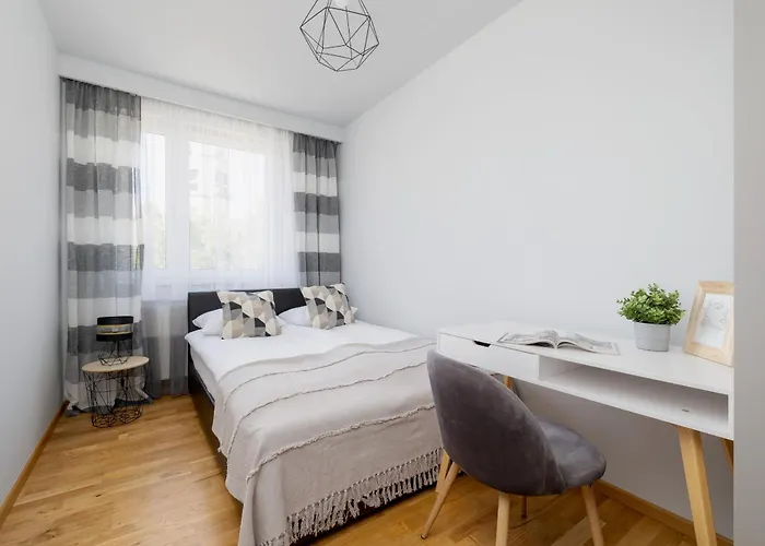 Blisko Parku Slaskiego W Katowicach Z Parkingiem By Renters Katowice