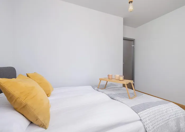 Blisko Parku Slaskiego W Katowicach Z Parkingiem By Renters Appartement