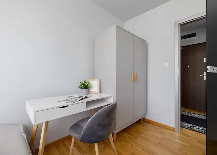 Appartement Blisko Parku Slaskiego W Katowicach Z Parkingiem By Renters